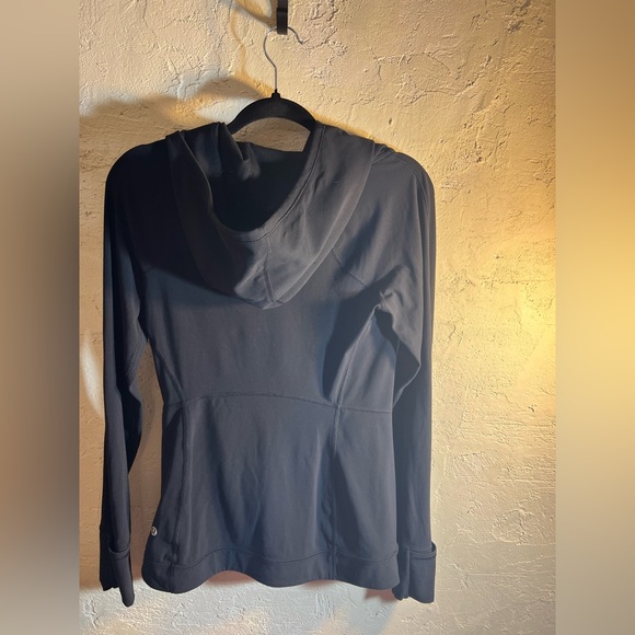 Lululemon black jacket: zip w hoodie, gently loved size 6, all the love!! Best!! - Picture 9 of 10